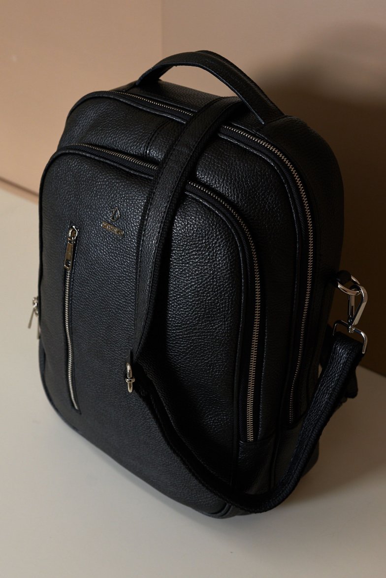 Leather rucksack for travelling unisex black calf leather