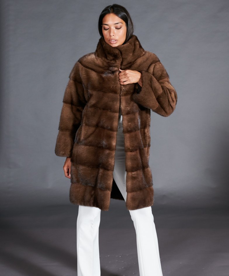 Mink fur coat ring collar long sleeve • brown color