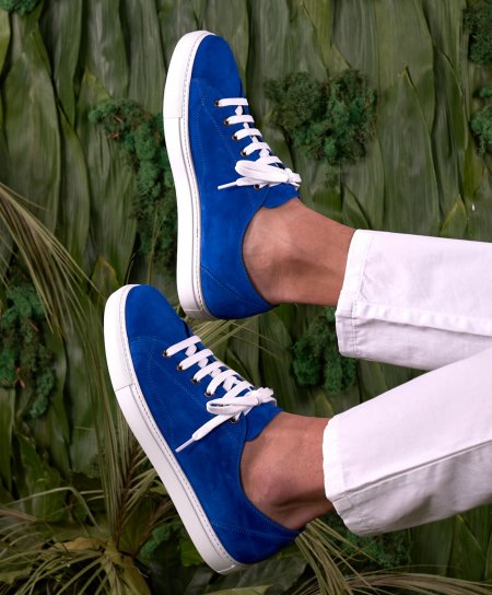 Men's electric blue suede sneakers 