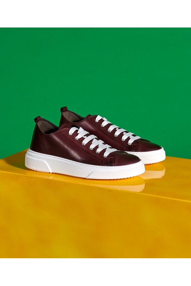 Men's bordeaux leather sneakers